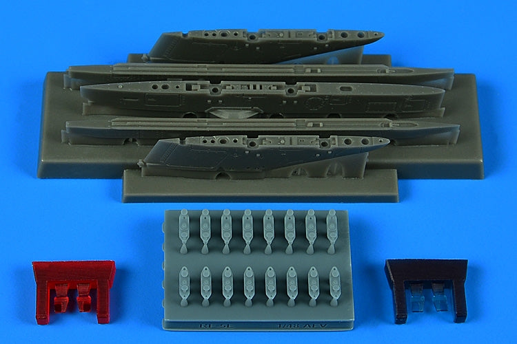 Aires 4919 RF-5E Tiger II pylons &amp;amp; missile launchers AFV Club 1/48