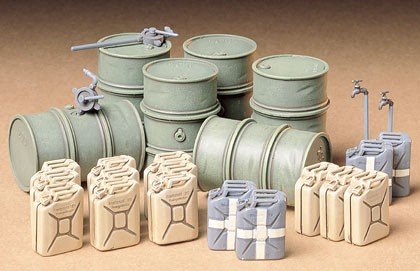 Tamiya 35186 German Fuel Drum Set 1/35 – immagine 2