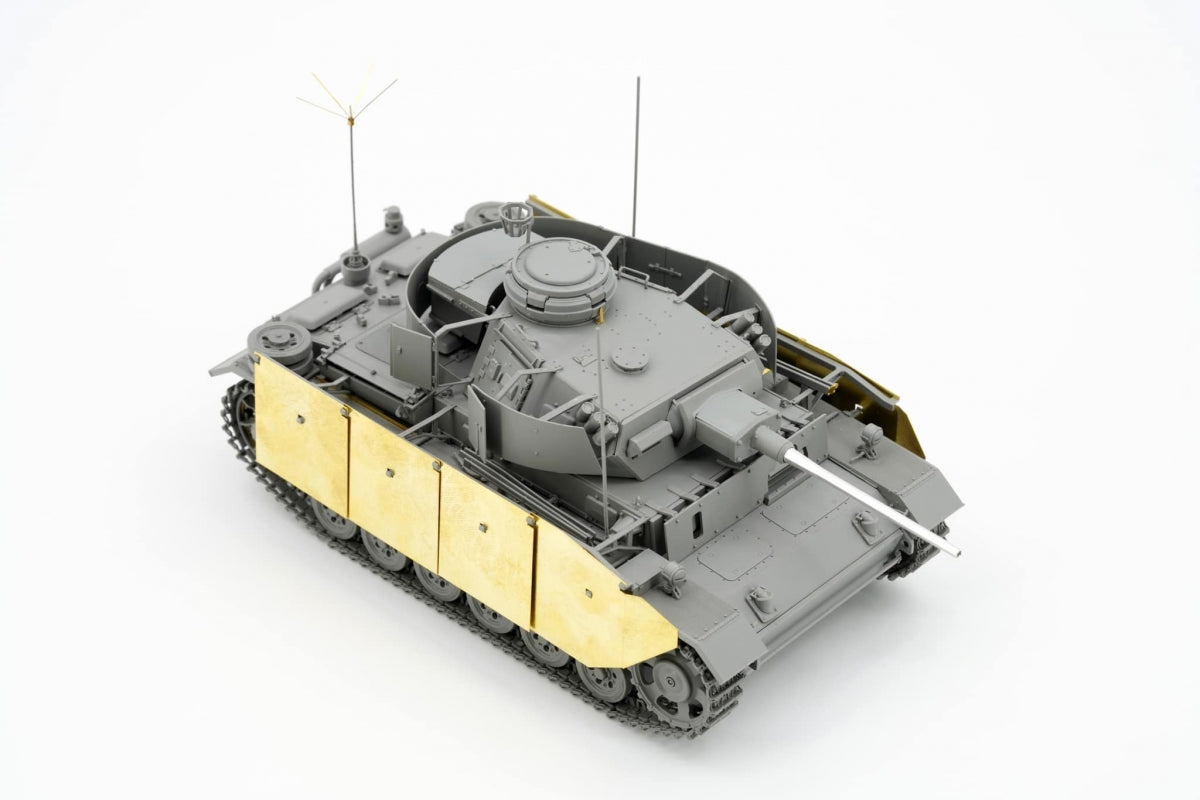 Border Model BT-048 Pz.Bef.Wg.III Ausf.K 2in1 w/Schürzen 1/35 – imagen 8