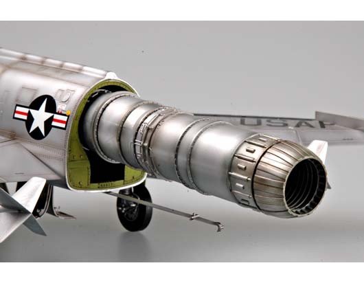 Trumpeter 02232 North American F-100D Fighter 1/32 – immagine 8