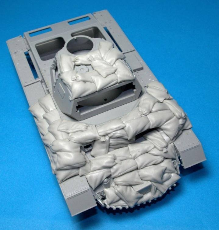 Panzer Art RE35-284 “Heavy” sand armor for PzIII (North Africa) 1/35 – immagine 2
