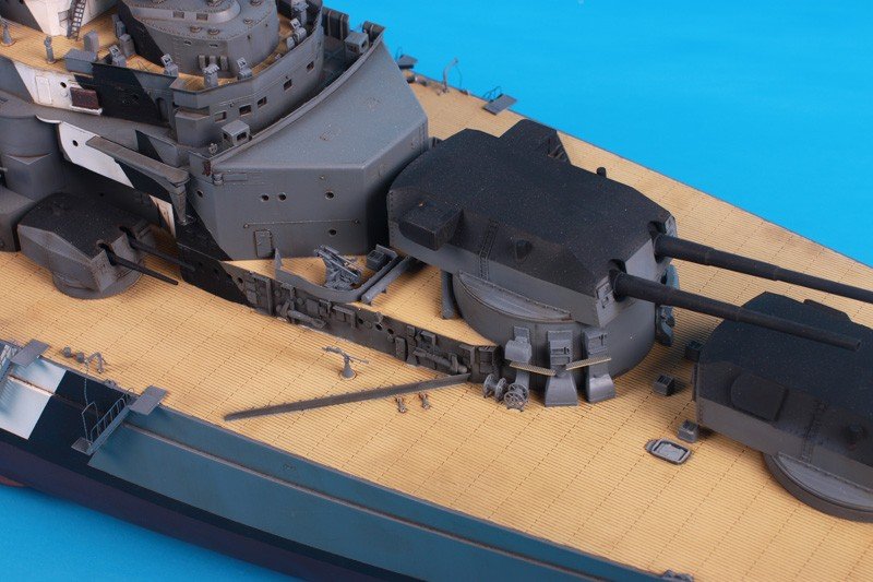 Trumpeter 03702 German Bismarck Battleship 1/200 – zdjęcie 6