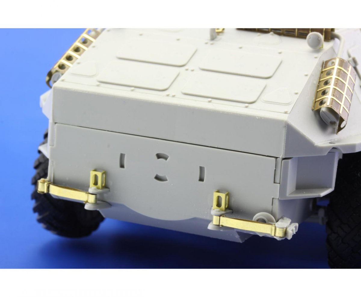 Eduard 36186 BTR-60P APC 1/35 Trumpeter – zdjęcie 10
