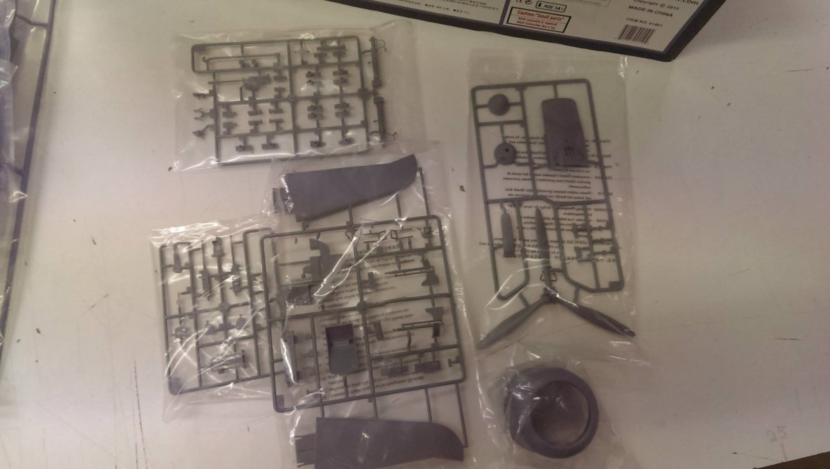 I Love Kit 61801 SBD-3-4 Dauntless 1/18 – image 3