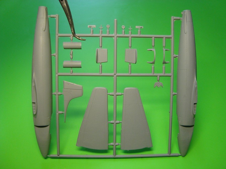 AZ Model AZ7327 Attacker Prototype 1/72 – immagine 7