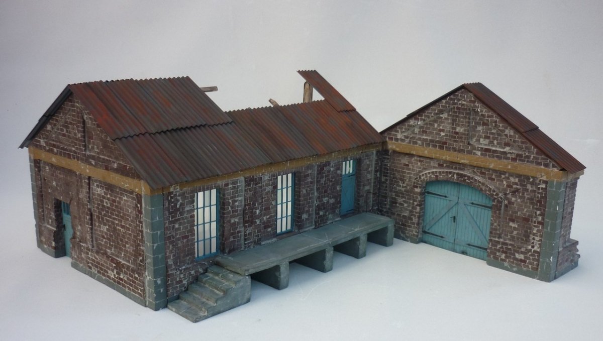 RT-Diorama 35211 Freight Shed (Modular System) 1/35 – image 11