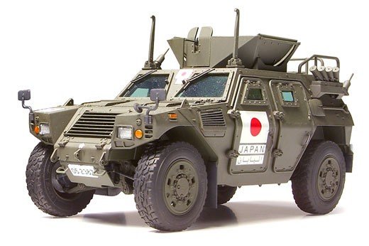 Tamiya 35275 JGSDF Light Armored Vehicle Iraq Humanitarian Assistance Team 1/35 – immagine 4