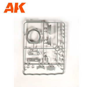 AK Interactive AK35504-B PZ.KPFW.IV AUSF.D AFRIKA KORPS + 5 FIGURES GERMAN TANK CREW AFRIKA KORPS 1/35 – immagine 14