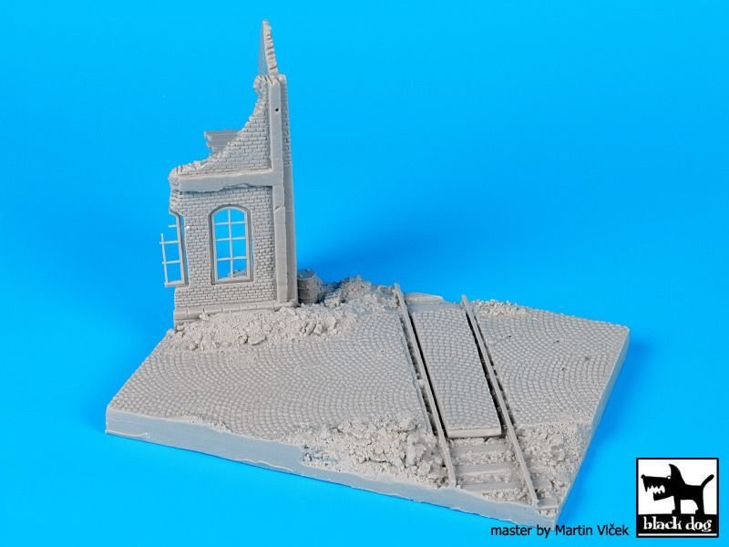 Black Dog D72018 Ruined house with railway crossing base 1/72 – Bild 6