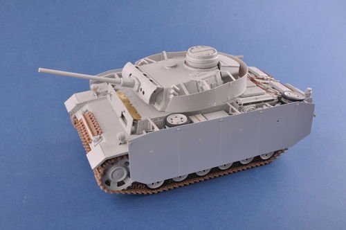 Heller 30321 Pz.Kpfw.III Ausf.J (5cm KwK 38 L/42), Ausf.J (5cm KwK 39 L/60), Ausf.L, Ausf.M 1/16 – image 3