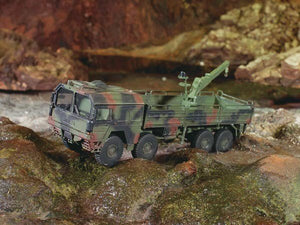 Revell 03172 LKW 10t. mil gl (8x8 Truck) 1/72 – immagine 2