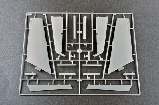 Trumpeter 02873 ERA-3B Skywarrior Strategic Bomber – immagine 8