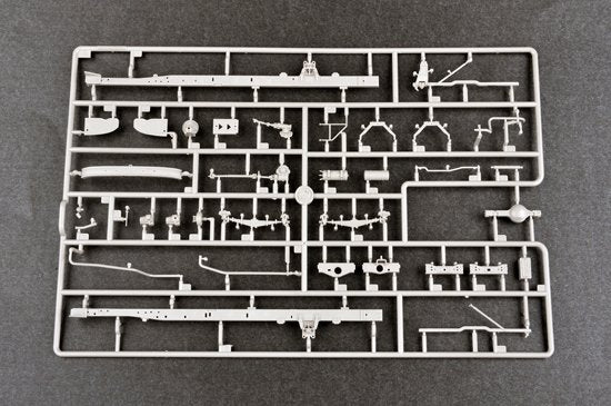 Trumpeter 01033 Russian Zil-131V towed PR-11 SA-2 Guideline 1/35 – Bild 8
