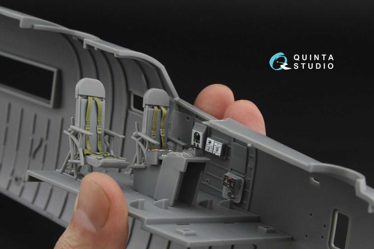 Quinta Studio QD32259 B-24D/B-24J Liberator, Pilot's compartment 3D-Printed &amp; coloured Interior on decal paper (Hobby Boss) 1/32