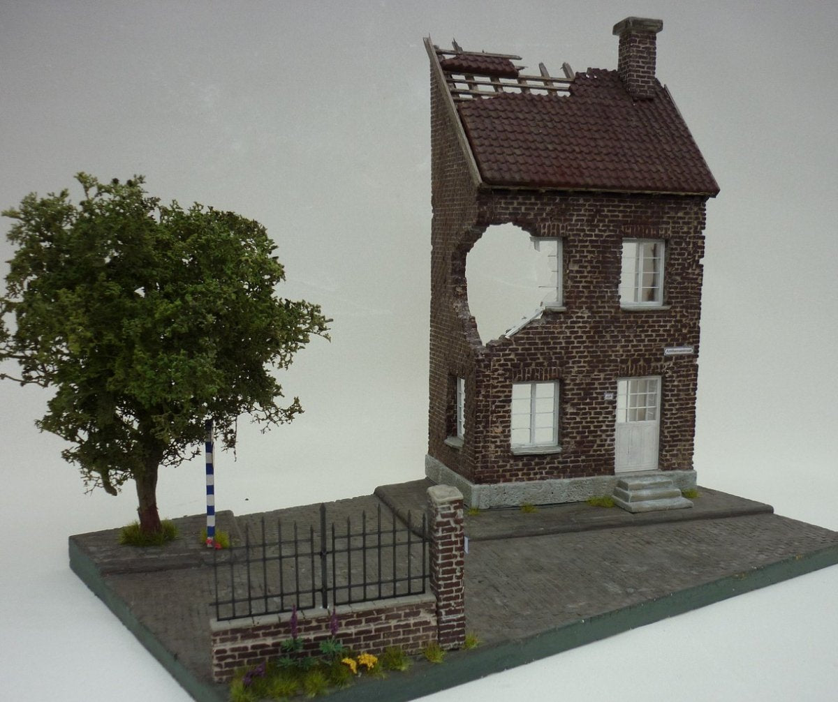 RT-Diorama 35164 Socle de diorama : « Rue de village hollandaise » 1/35 – image 4