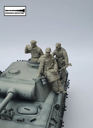 Ardennes Miniature 35017 WW2 PANZER COMMANDER 1/35 – image 4
