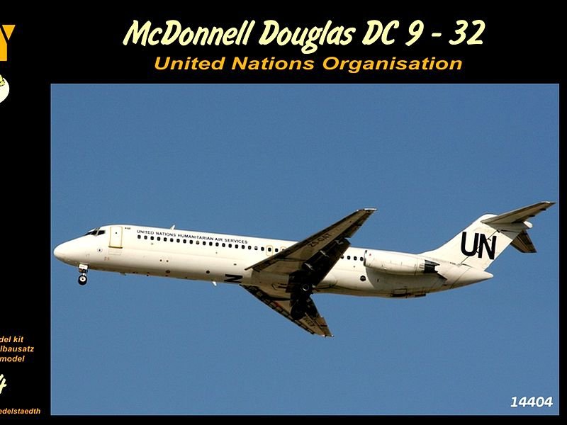 Fly 14404 DC 9-32 UN 1/144