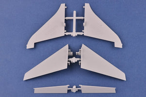 Hobby Boss 81804 AV-8B Harrier II 1/18 – image 13