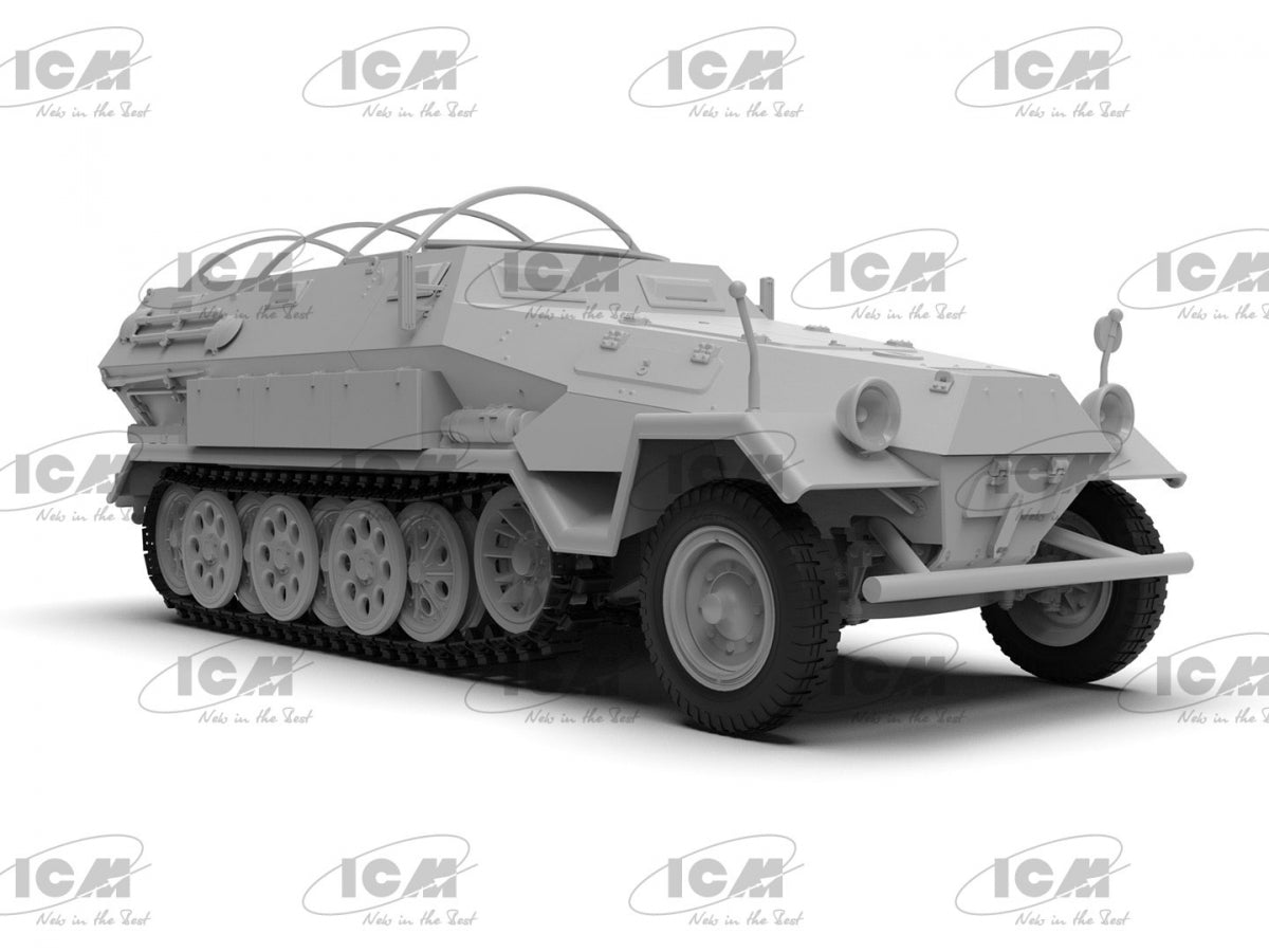 ICM 35113 Krankenpanzerwagen Sd.Kfz. 251/8 Ausf А, livery variant for the Eastern Front, 1941-42 1/35 – zdjęcie 6