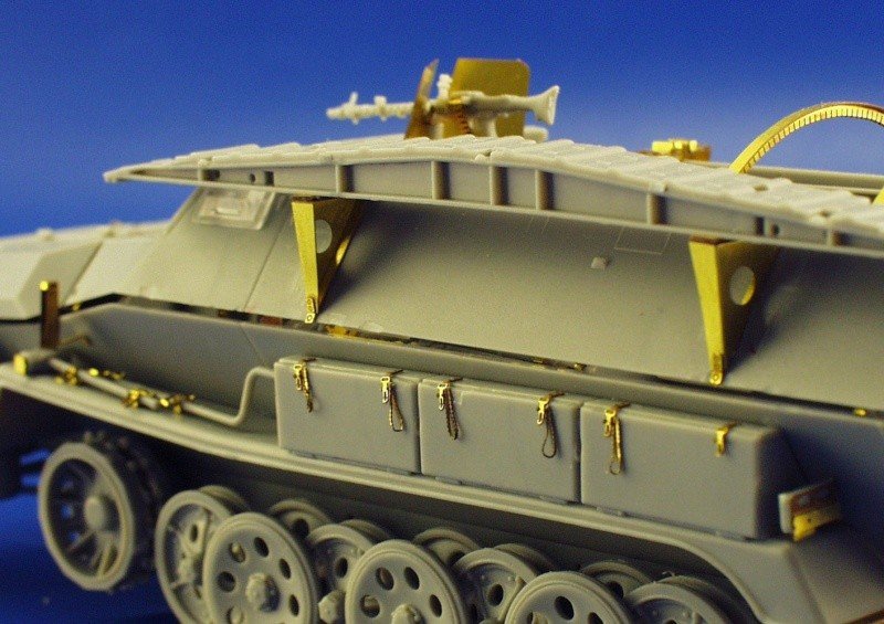 Eduard 35795 Sd. Kfz.251/7 Ausf. C Pioneerwagen 1/35 Dragon – Bild 7