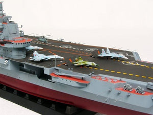 Trumpeter 05606 USSR Admiral Kuznetsov aircraft carrier 1/350 – immagine 10