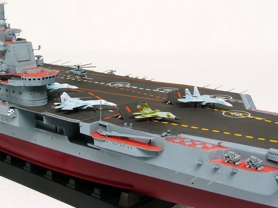 Trumpeter 05606 USSR Admiral Kuznetsov aircraft carrier 1/350 – immagine 10