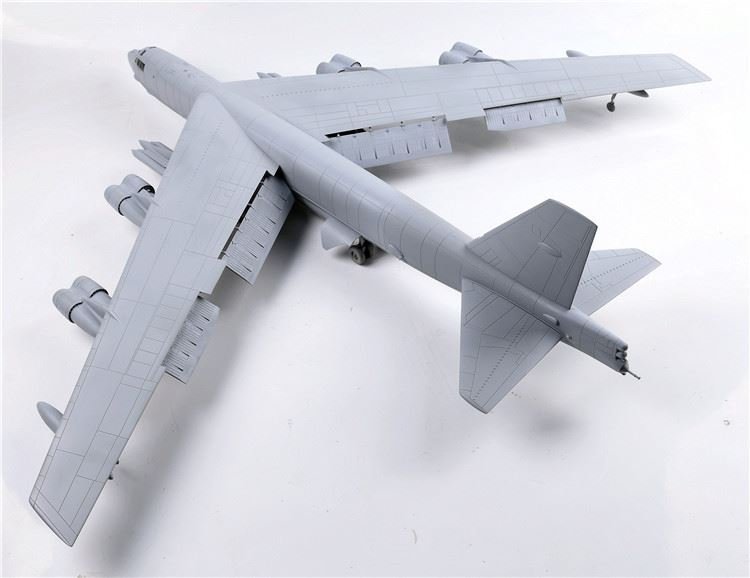 Modelcollect UA72200 B-52H U.S. Stratofortress strategic Bomber 1/72 – immagine 7