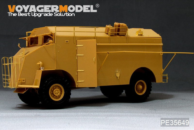 Voyager Model PE35649 WWII British AEC 4x4 Armored Command Vehicle&amp;quot;Dorchester&amp;quot; For AFV 35227 1/35 – immagine 7
