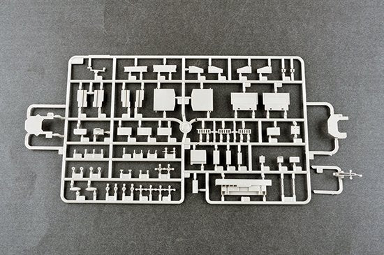 Trumpeter 06725 PLA Navy type 002 Aircraft Carrier 1/700 – Bild 4