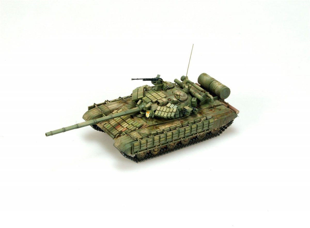 Modelcollect UA72059 T-64AV Main Battle Tank 1/72 – zdjęcie 4