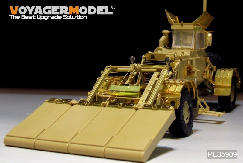Voyager Model PE35909 Modern US Husky Mk.III Vehicle Mounted Mine Detector for PANDA 1/35 – Bild 5