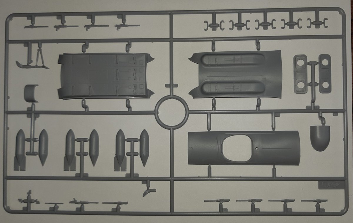 ICM 48263 He 111H-16, bombardier allemand de la Seconde Guerre mondiale, échelle 1/48 – image 4