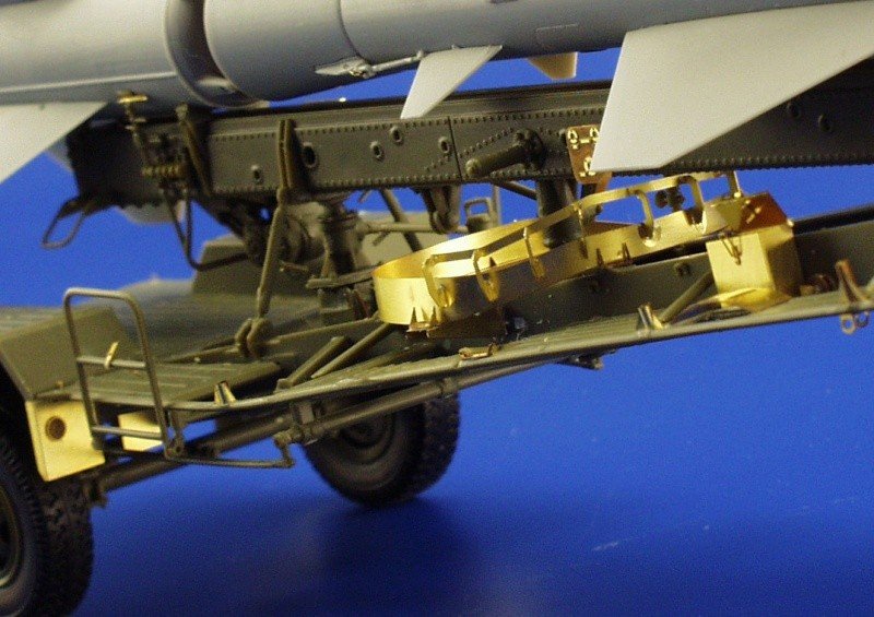 Eduard 35663 SA-2 missile with trailer 1/35 Trumpeter – zdjęcie 8