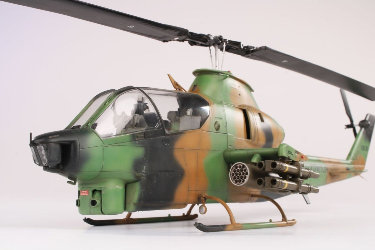 Special Hobby 32090 AH-1Q/S Cobra &amp;#39;Tank Hunter&amp;#39; 1/32 – imagen 12