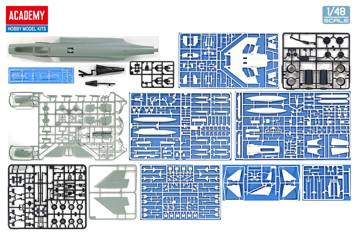 Academy 12356 USMC F-4J Phantom II VMFA-333 Shamrocks 1/48 – immagine 2