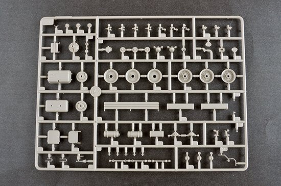 Trumpeter 09574 Soviet BTR-152K1 APC 1/35 – imagen 7