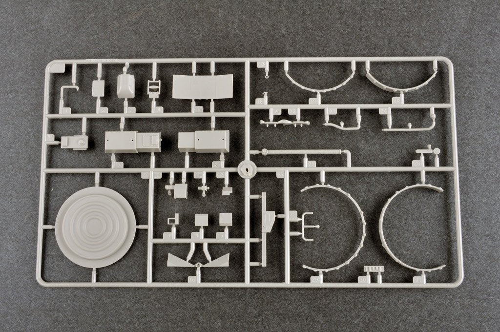 Trumpeter 01082 15U175 TEL of RS-12M1 Topol-M ICBM complex 1/35 – image 13