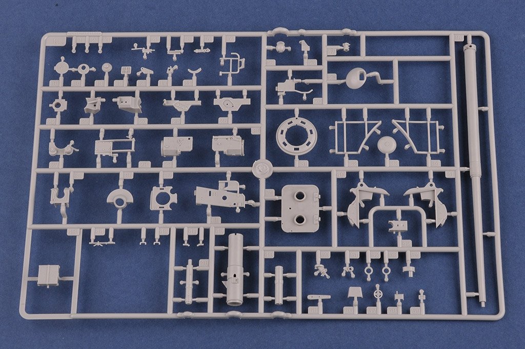 Hobby Boss 84530 Tourelle allemande Sd.Kfz.182 King Tiger Porsche avec Zimmerit (1/35) – image 8