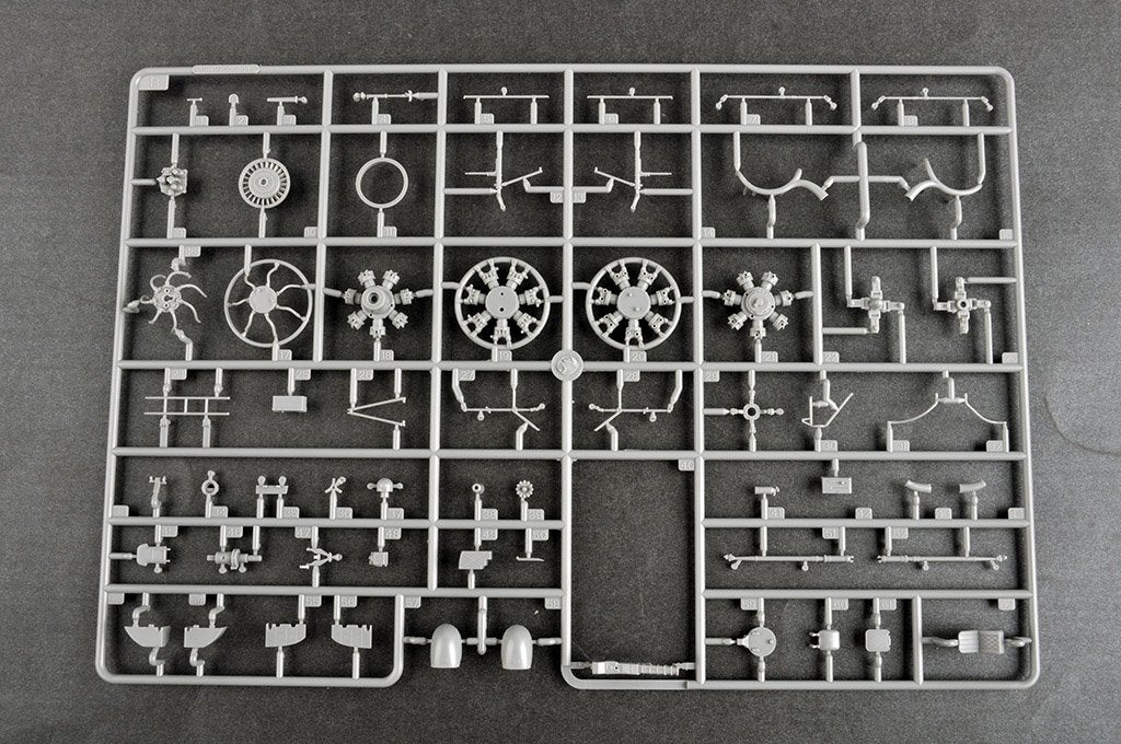 Trumpeter 05816 Russian Mi-4 Hound helicopter 1/48 – imagen 8