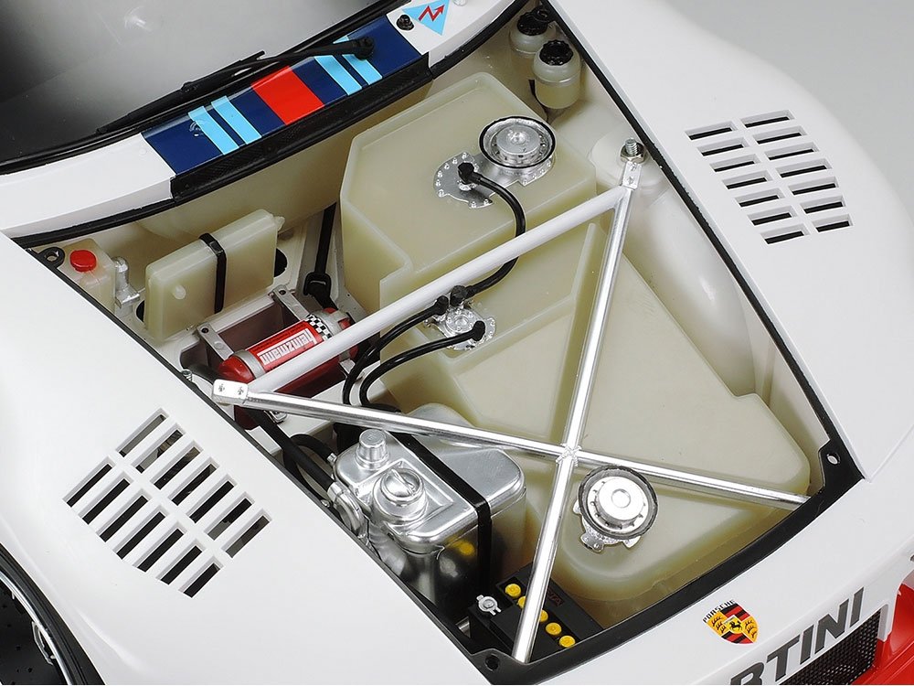 Tamiya 12057 Porsche 935 Martini 1/12 – image 8