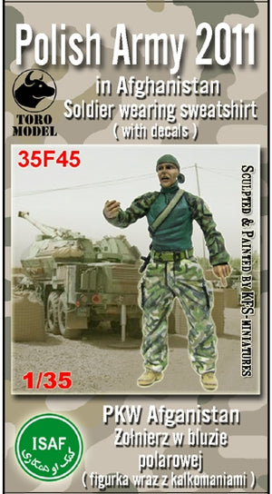 Toro 35F45 PKW Afganistan - Żołnierz w bluzie polarowej Figurka wraz z kalkomanią 1/35