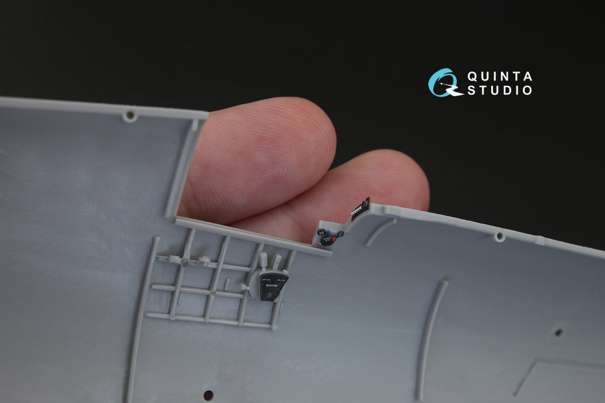 Quinta Studio QD32054 F4U-4 3D-Printed &amp;amp; coloured Interior on decal paper (for Trumpeter kit) 1/32 – immagine 8