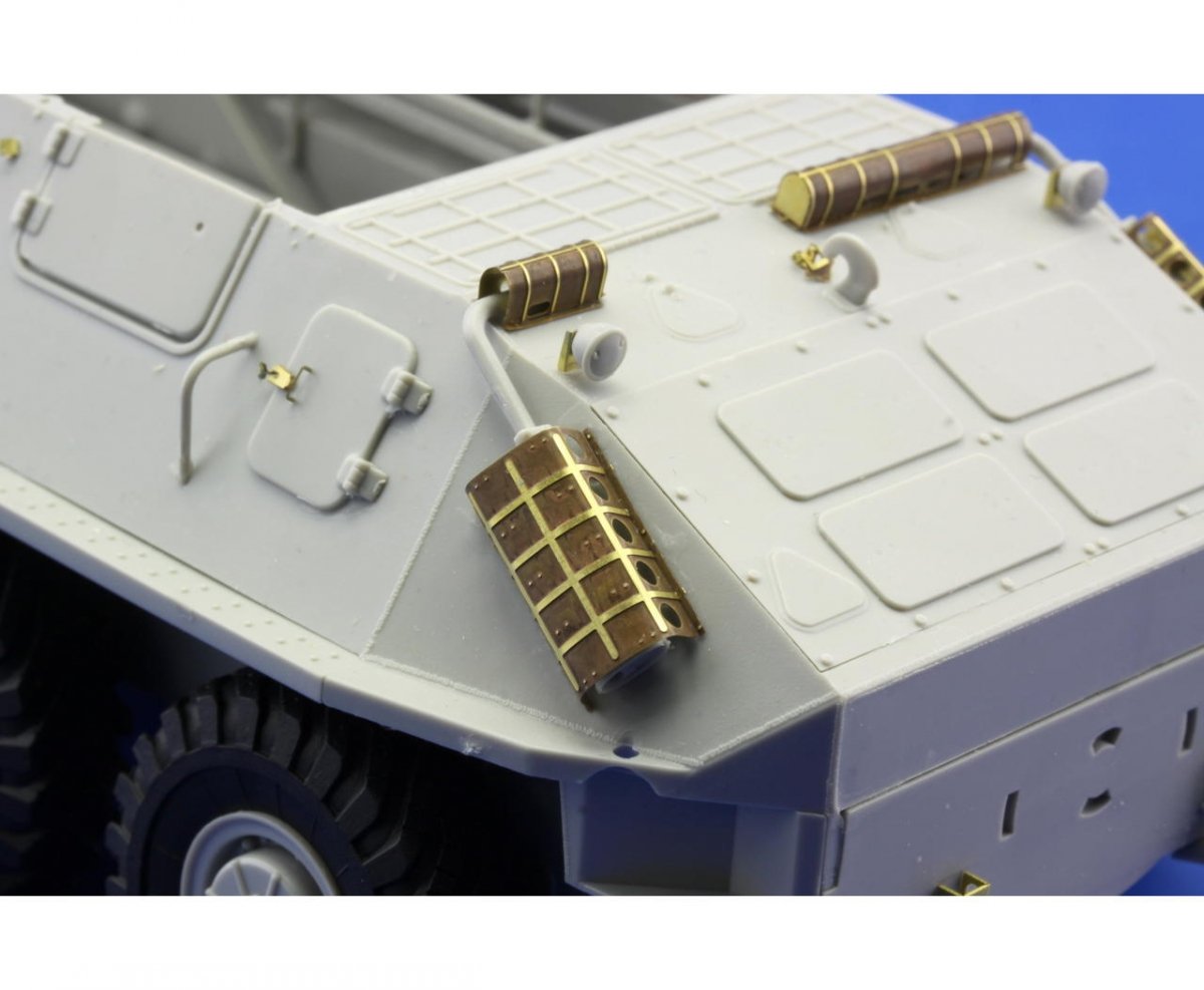 Eduard 36186 BTR-60P APC 1/35 Trumpeter – zdjęcie 8
