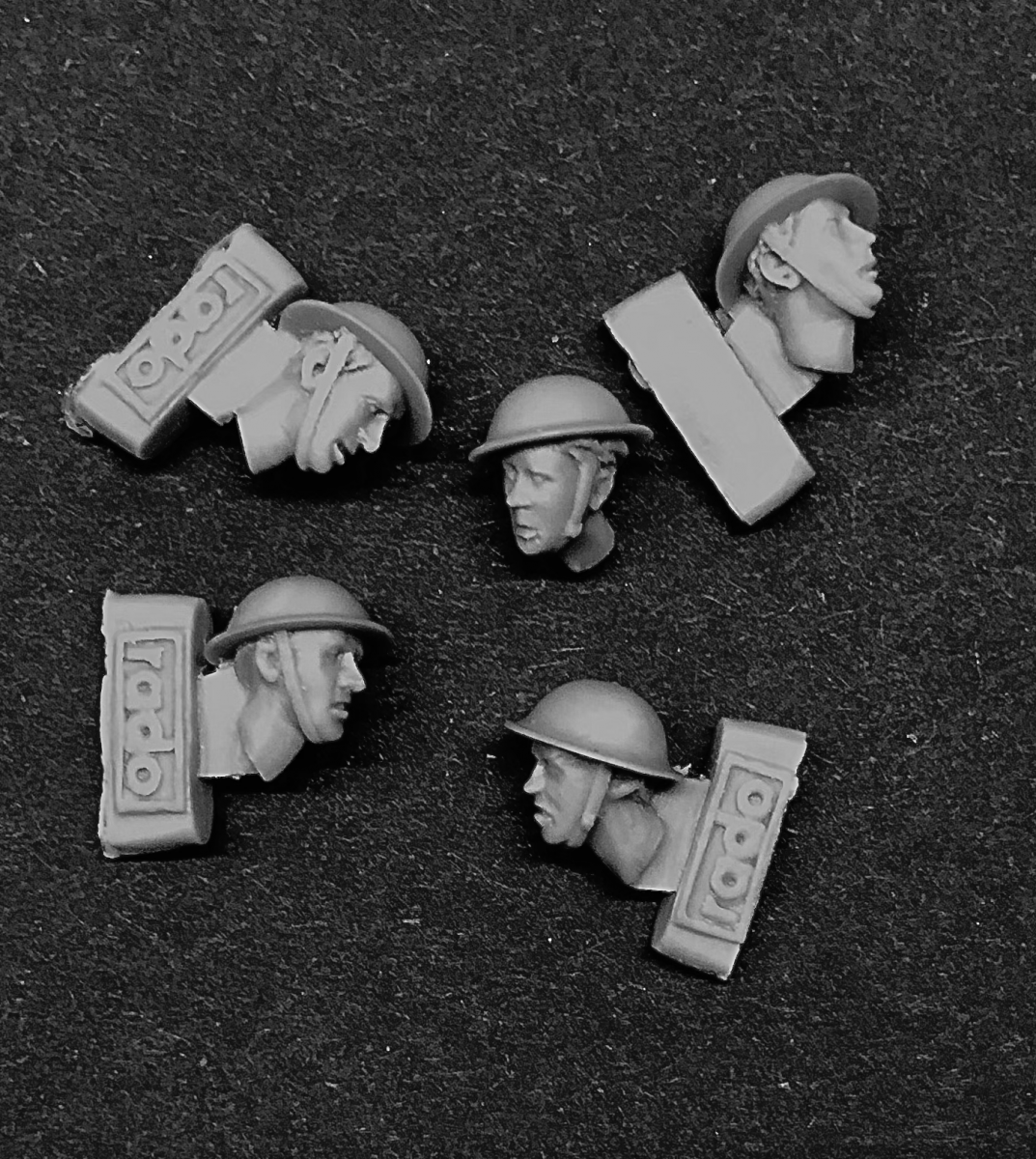 RADO Miniatures RDM35H05 Heads wearing British Brodie helmet 1/35 – Bild 2