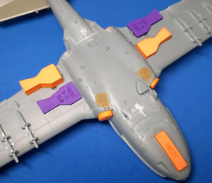Omask 748101 Bouchons de puits de train d&amp;#39;atterrissage A-37 Dragonfly (pour Trumpeter) 1/48 – image 2