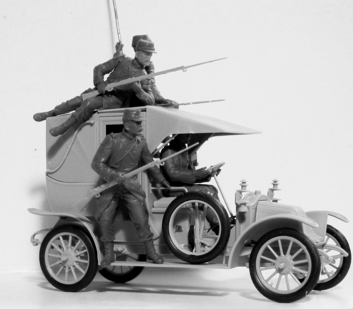 ICM 35705 French Infantry on the march (1914) (4 figures) 1/35 – zdjęcie 3