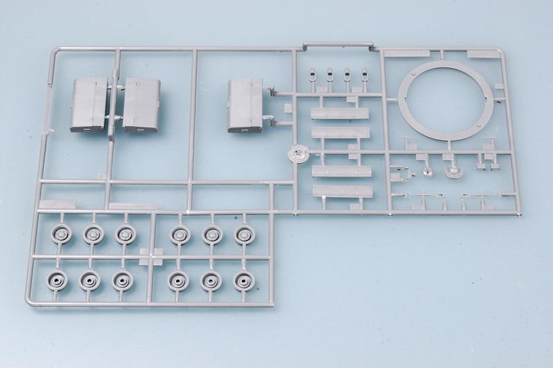 Trumpeter 00367 German Pz.Kpfm KV-2 754(r) Tank 1/35 – immagine 9