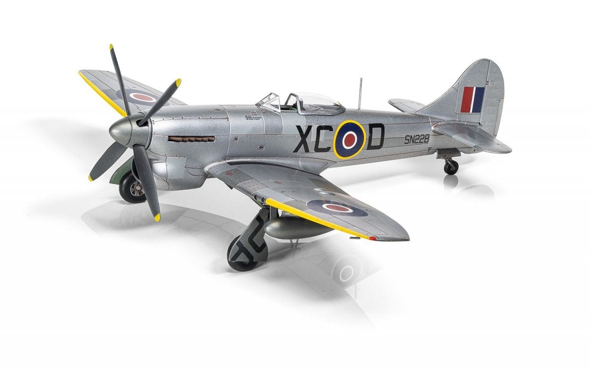Airfix 02110 Hawker Tempest Mk. V Post War - 1/72 – zdjęcie 2
