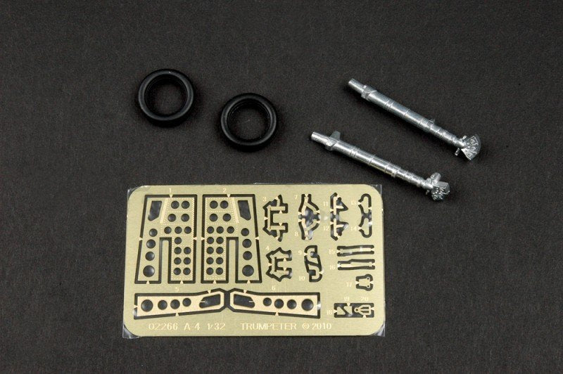 Trumpeter 02266 A-4E Sky Hawk 1/32 – image 3