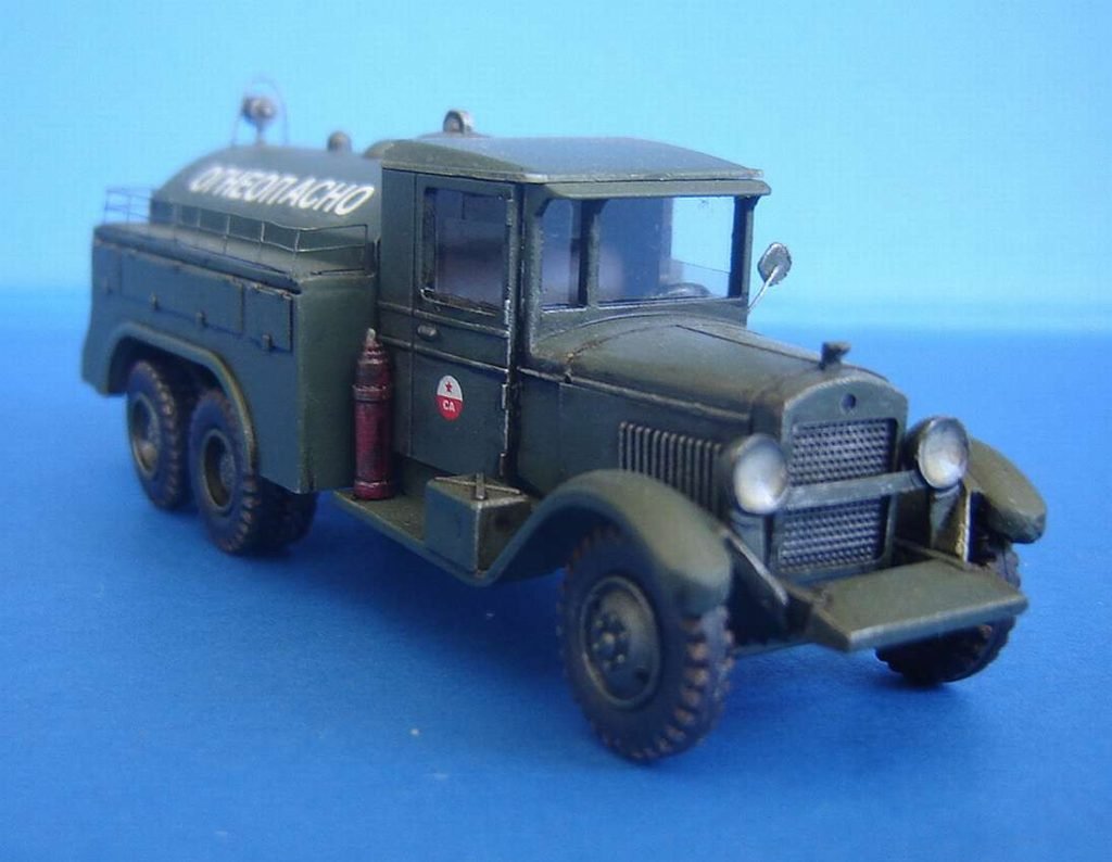 PST 72021 Fuel Truck BZ-35 1/72 – Bild 2